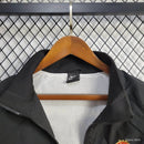 Corta-Vento Manchester United Clássico - Preto