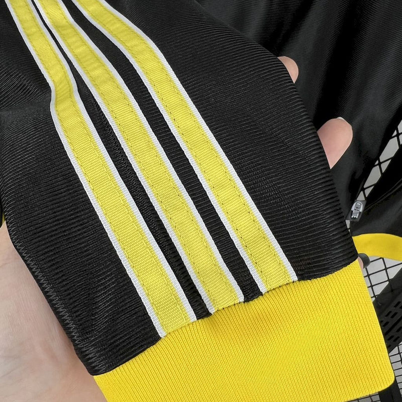 Camisa Retrô Real Madrid 1998/99 II Away - Manga Longa - Preta Com Dourado