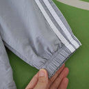 Corta-Vento Bayern de Munique UBP 25/26 - Cinza Adidas