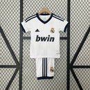 Conjunto Infantil Retrô - Real Madrid 2012/13 I Home