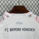 Camisa Bayern de Munique 25/26 II Away - Feminina - Branca
