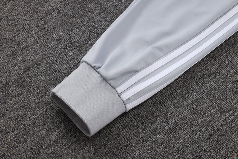 25/26 Conjunto Real Madrid 'Urban Purist' - Frio Zíper Longo - Branco