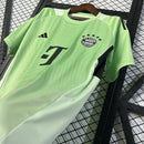 Camisa Bayern de Munique 25/26 Goleiro Verde - Torcedor