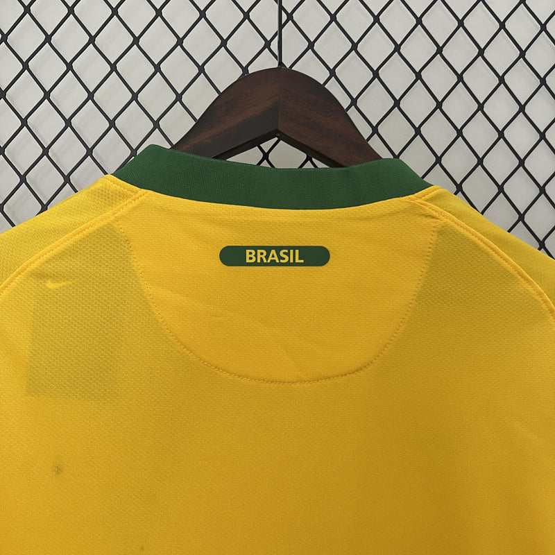 Camisa Retrô Brasil 2010 I Home - Amarela - Nike