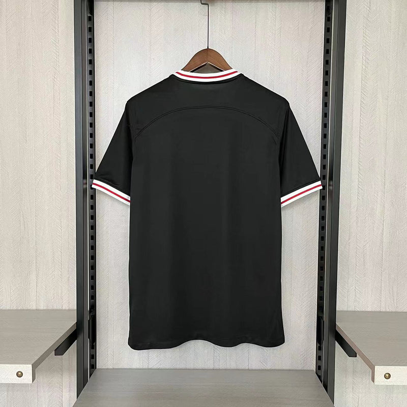 Camisa Frankfurt 2023/24 II Away - Torcedor - Preta