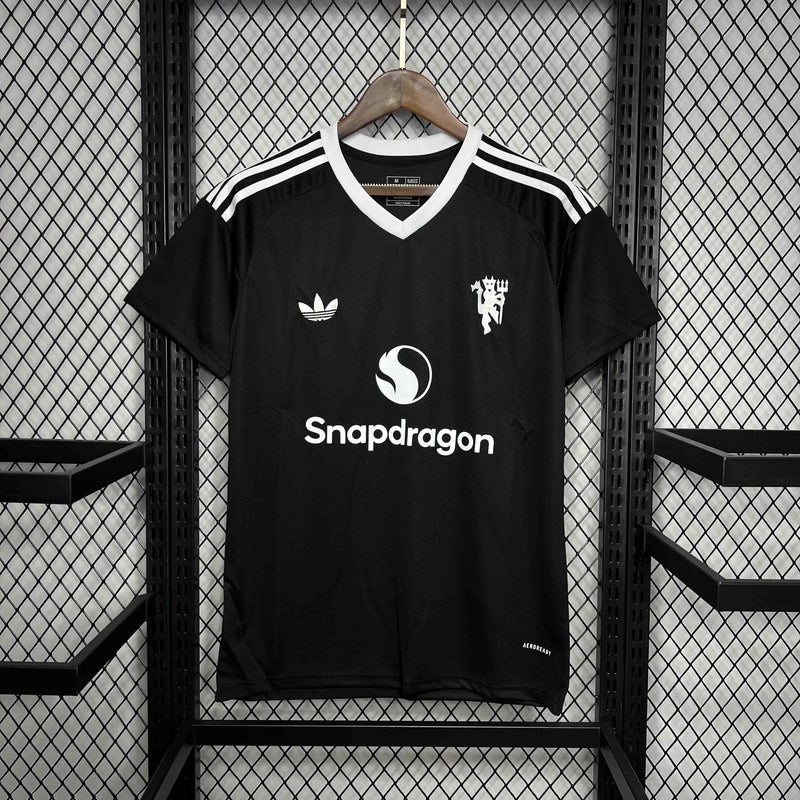 Camisa Manchester United 2024/25 Goleiro - Torcedor - Preta