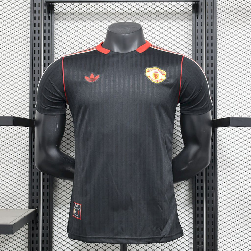 Camisa Manchester United Icons Preta 2025/2026 - Jogador Adidas