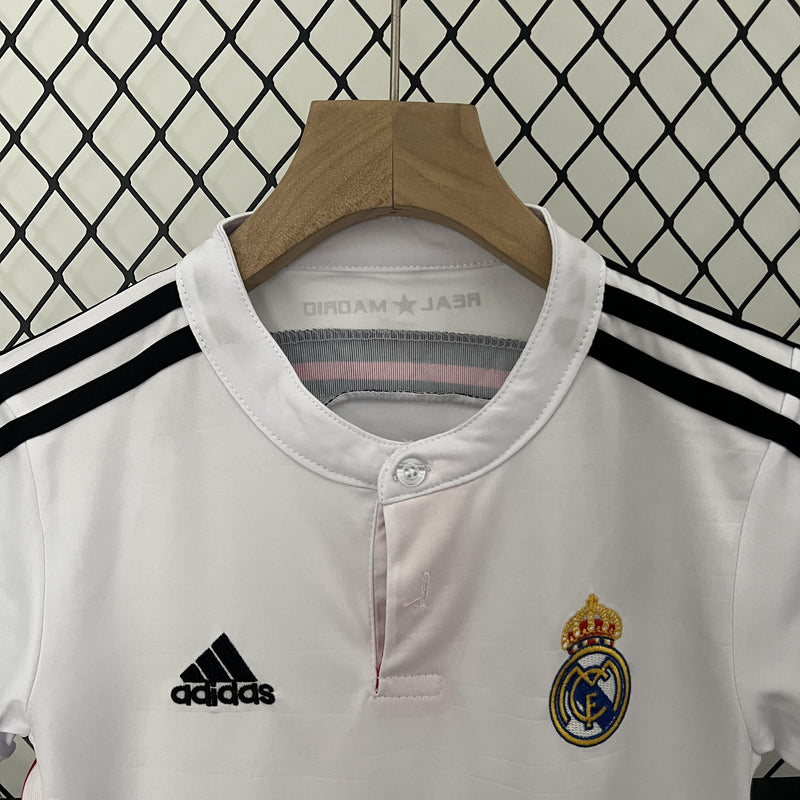 Conjunto Infantil Retrô - Real Madrid 2014/15 I Home