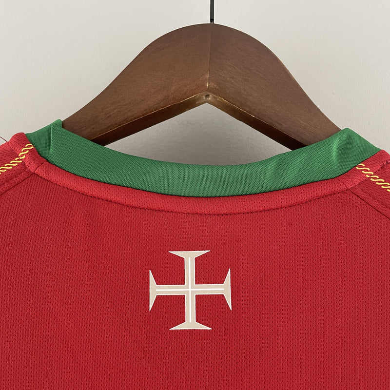 Camisa Retrô Portugal 2006 I Home - Nike