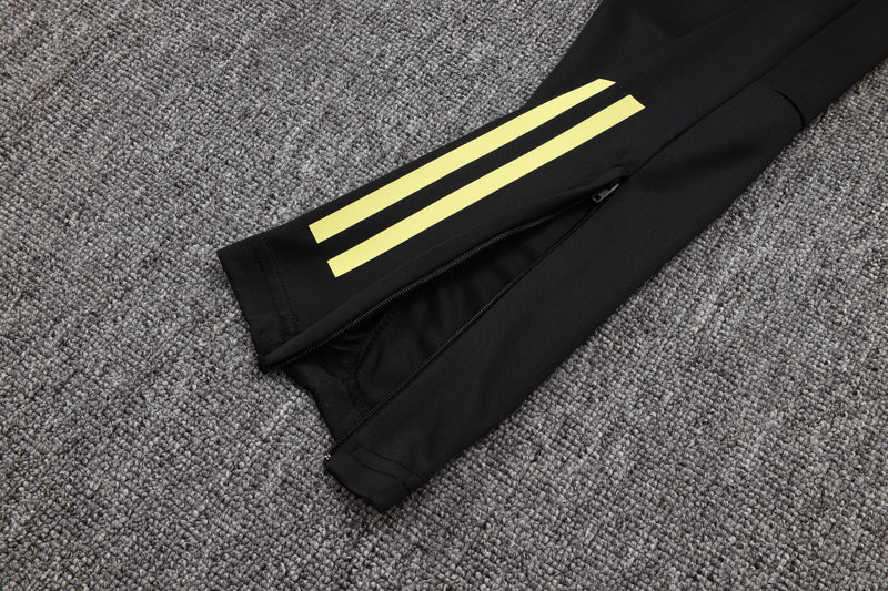 25/26 Conjunto Treino Juventus - Frio Zíper Curto - Preto