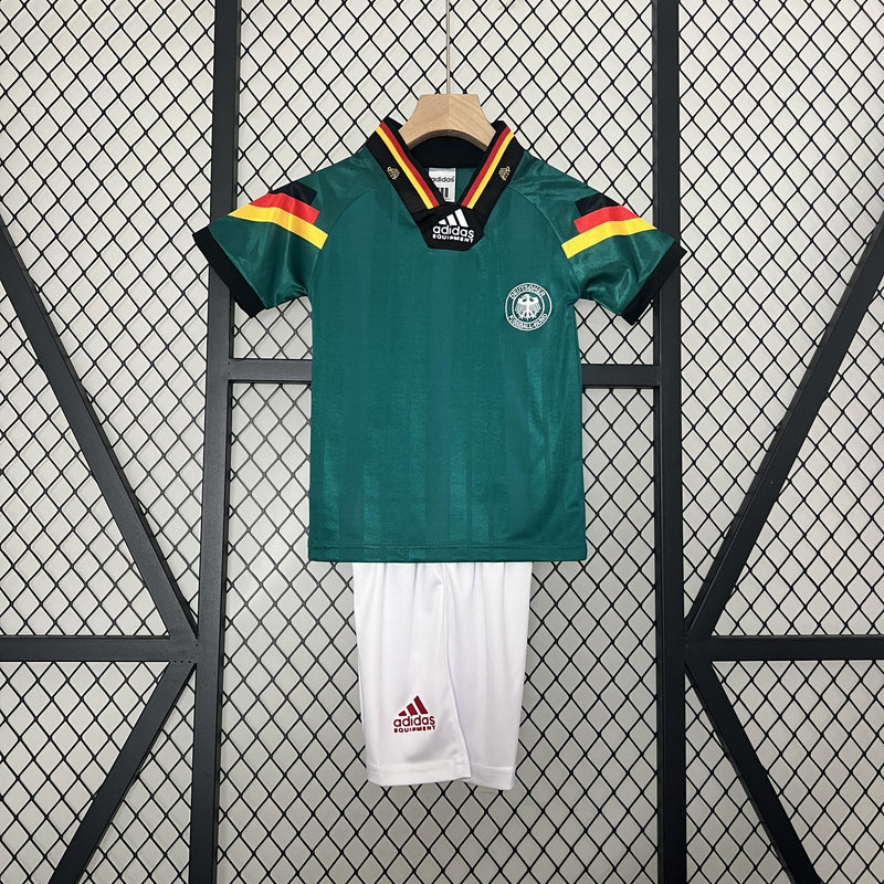 Conjunto Infantil Retrô - Alemanha 1992 II Away