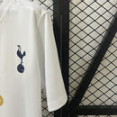 Camisa Tottenham 2025/26 Cobra Dourada Pré-Jogo - Torcedor