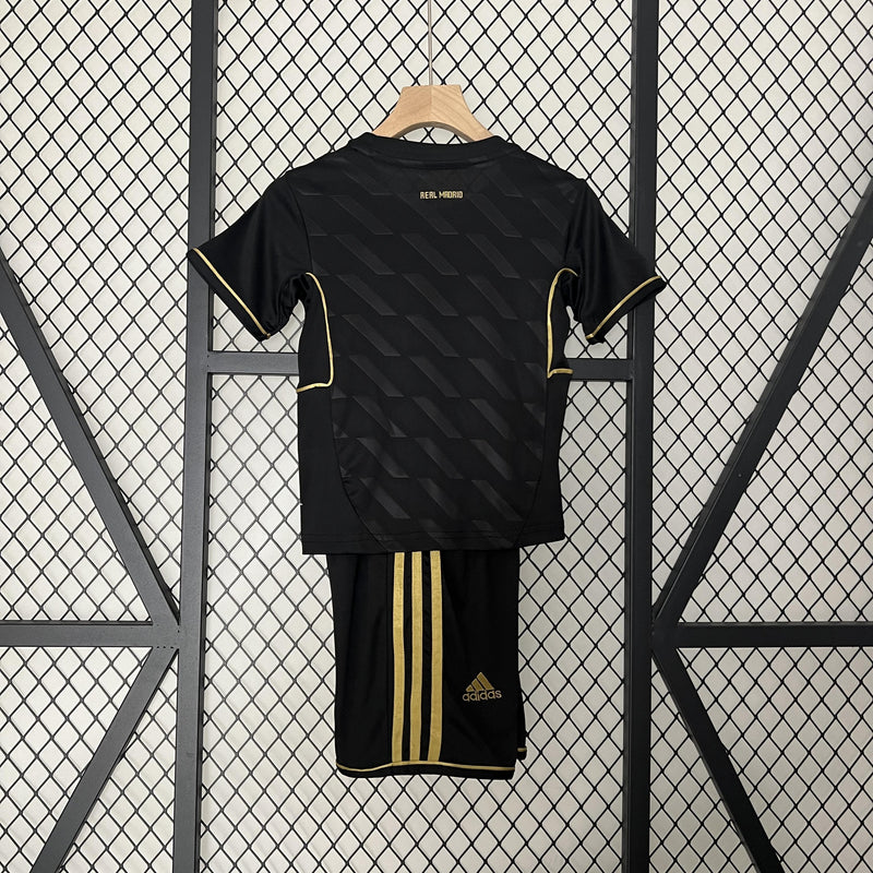 Conjunto Infantil Retrô - Real Madrid 2011/12 II Away