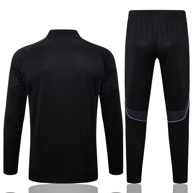 25/26 Conjunto Treino Juventus - Frio Zíper Curto - Preto
