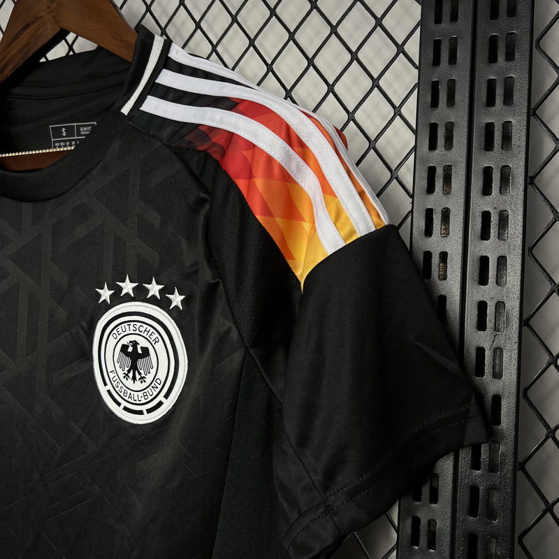 Camisa Alemanha 2024/25 Euro Pré-Jogo - Torcedor - Preta