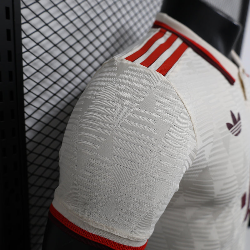 Camisa Bayern de Munique 2024/2025 III Third - Jogador - Bege