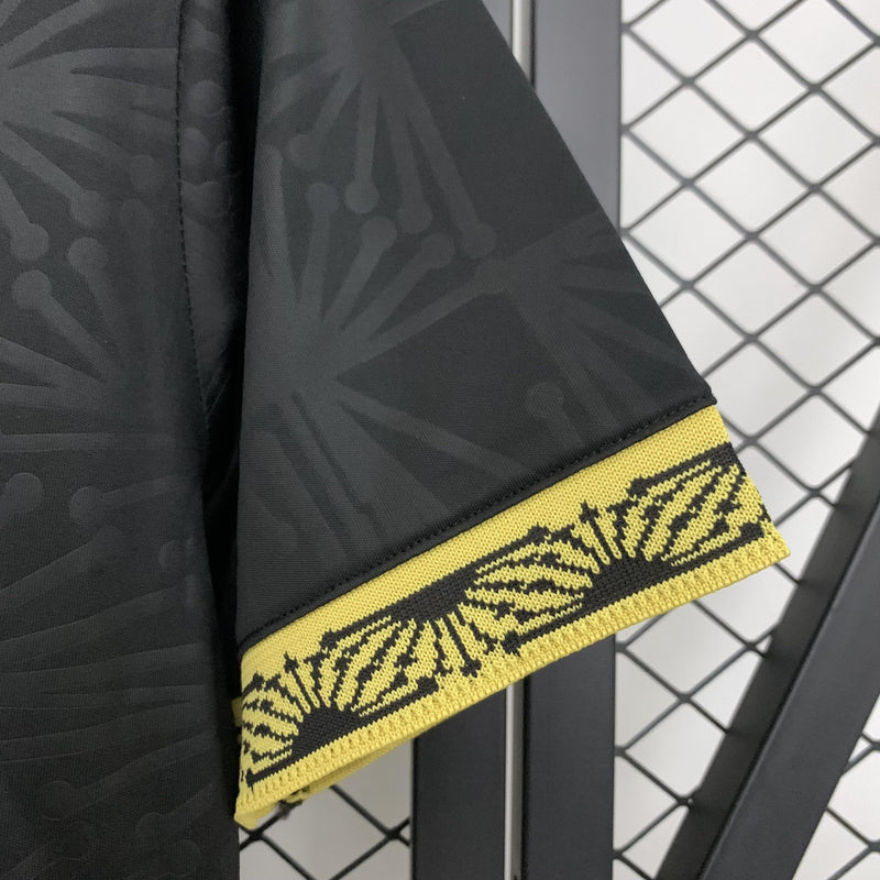 Camisa México 2025 Edição Especial - Femnina - Preta e Dourado