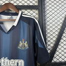 Camisa Retrô Newcastle 2005/2006 II Away - Azul
