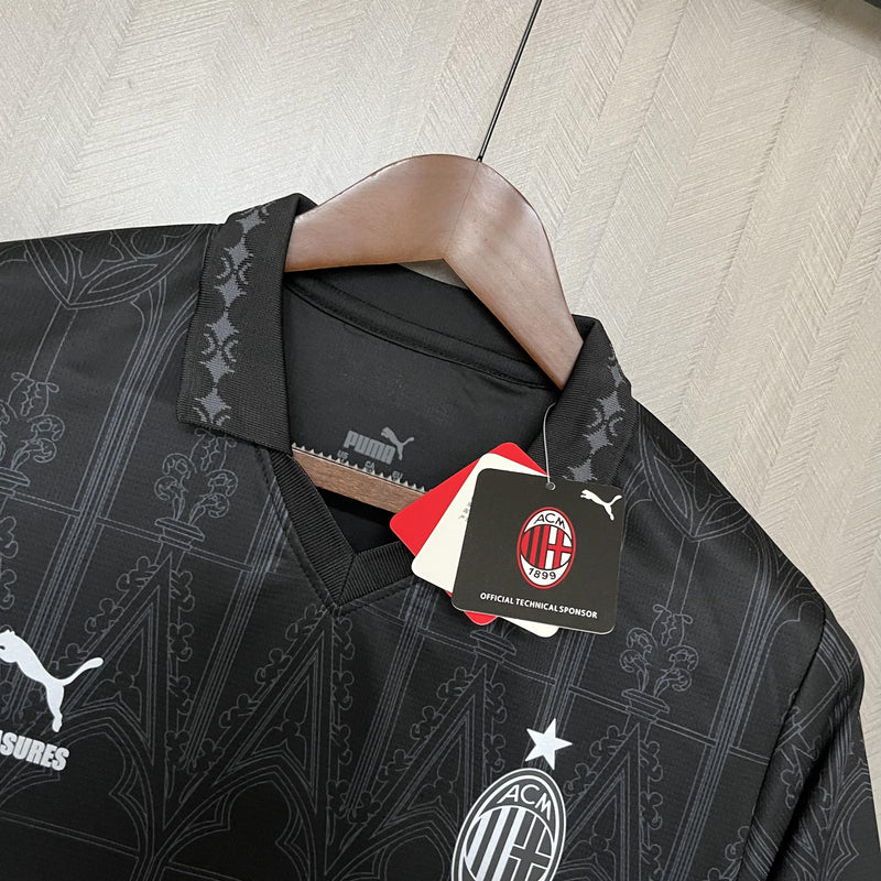 Camisa Milan 2024/25 Puma x Pleasures Especial - Torcedor - Preta