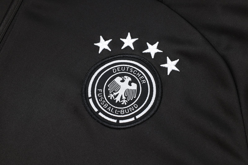24/25 Conjunto Treino Alemanha - Frio Zíper Curto - Preto com Roxo