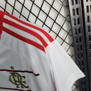 Camisa Flamengo 2023/24 II Away - Feminina - Branca