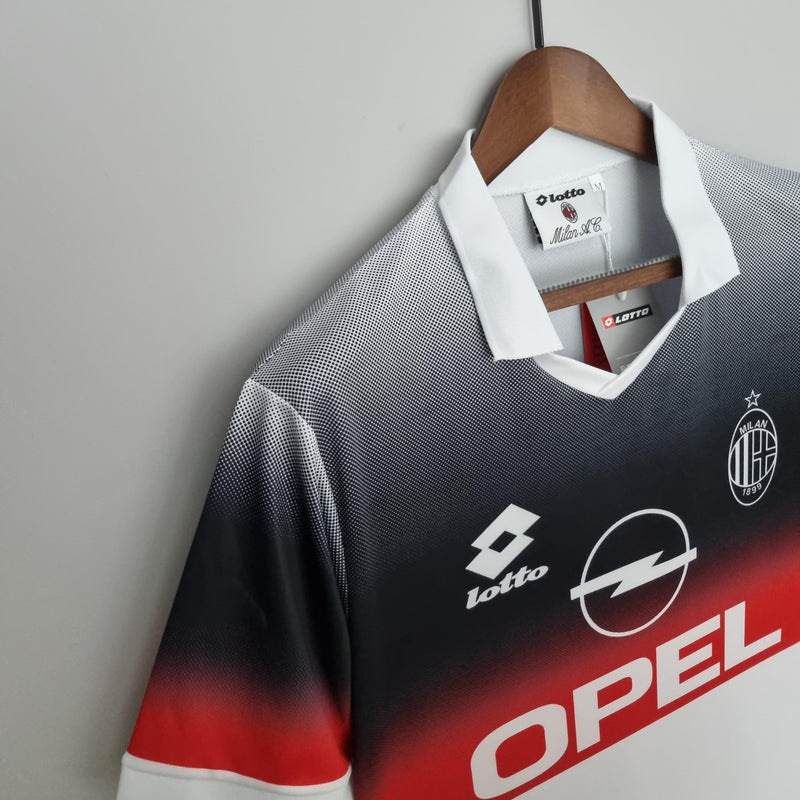 Camisa Retrô Milan 1995/1996 Preta e Branca