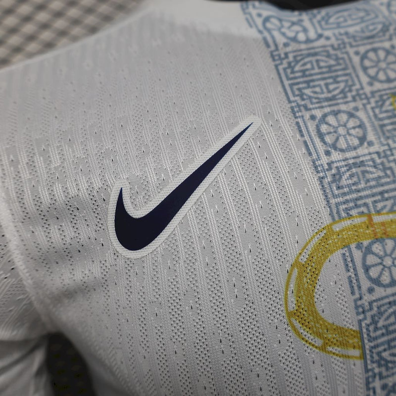 Camisa Tottenham 2025/2026 Edição Especial Cobra Dourada - Jogador