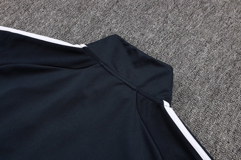 25/26 Conjunto Real Madrid 'Urban Purist' - Frio Zíper Longo - Preto