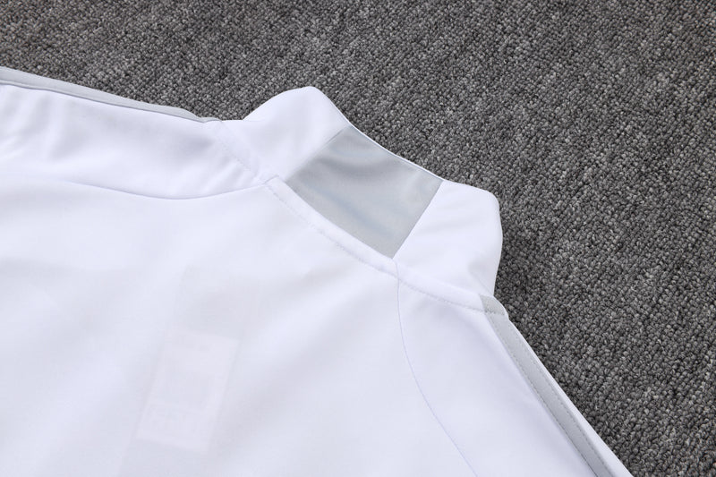 25/26 Conjunto Real Madrid 'Urban Purist' - Frio Zíper Longo - Branco