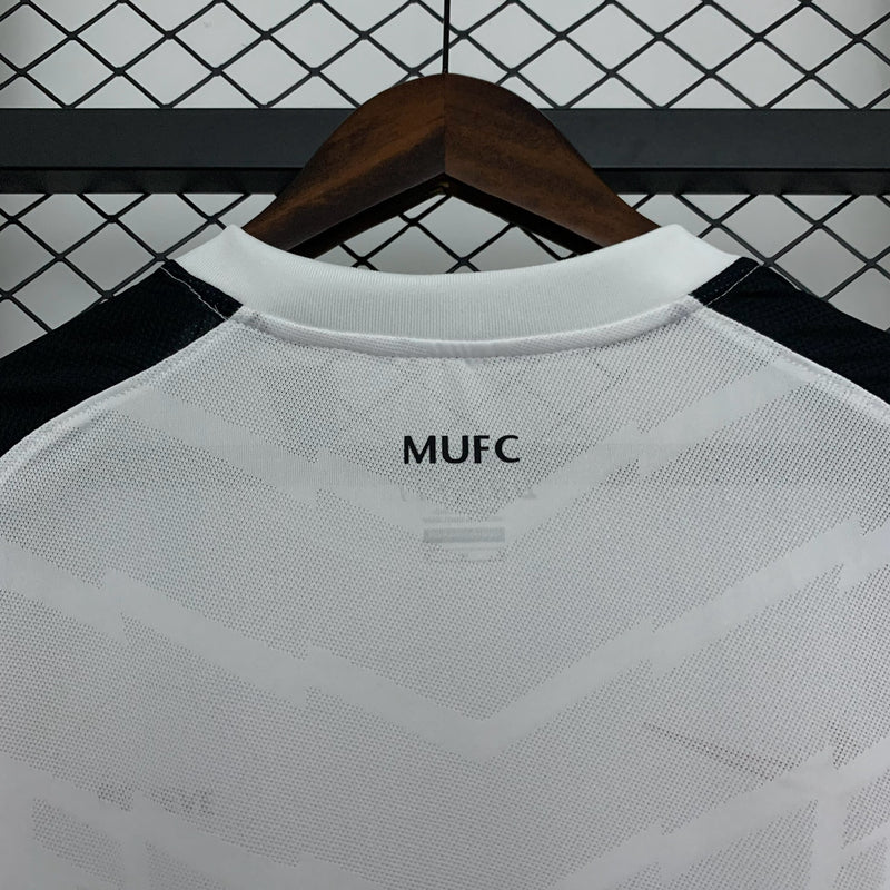 Camisa Retrô Manchester United 2010/2011 II Away - Branca