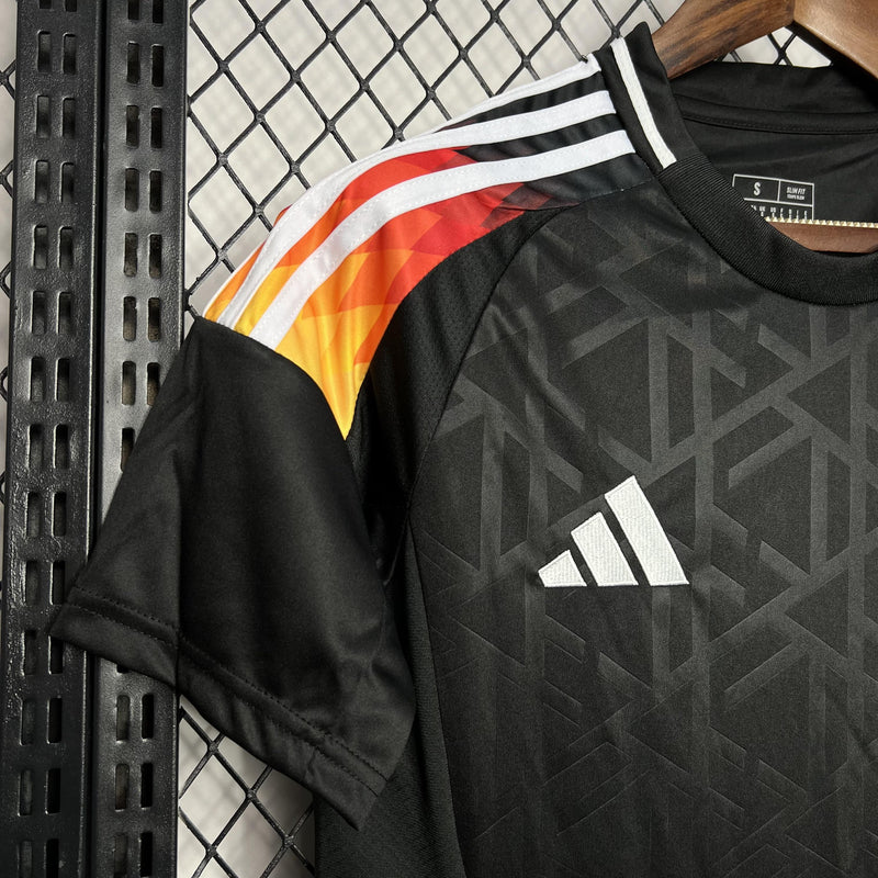Camisa Alemanha 2024/25 Euro Pré-Jogo - Torcedor - Preta