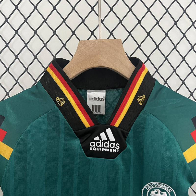 Conjunto Infantil Retrô - Alemanha 1992 II Away