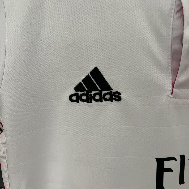 Conjunto Infantil Retrô - Real Madrid 2014/15 I Home