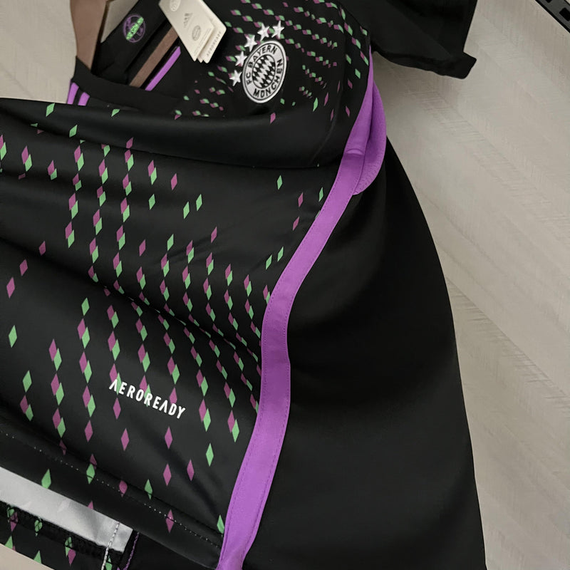 Camisa Bayern de Munique 2023/24 II Away - Torcedor - Preta