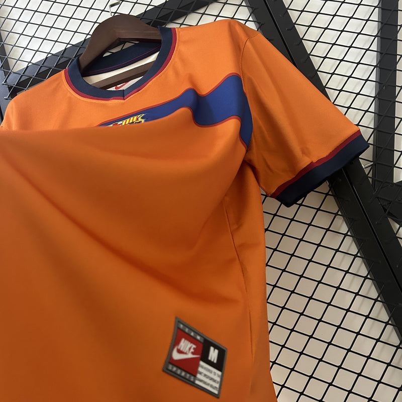 Camisa Retrô Barcelona 1998/1999 III Third - Laranja - Nike