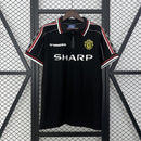 Camisa Retrô Manchester United 1998/1999 Preta - Umbro