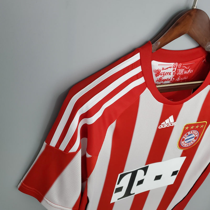 Camisa Retrô Bayern de Munique 2010/2011 I Home