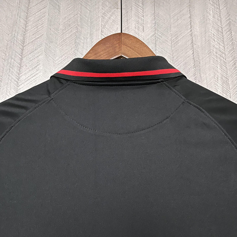 Camisa Frankfurt 2022/23 II Away - Torcedor - Preta