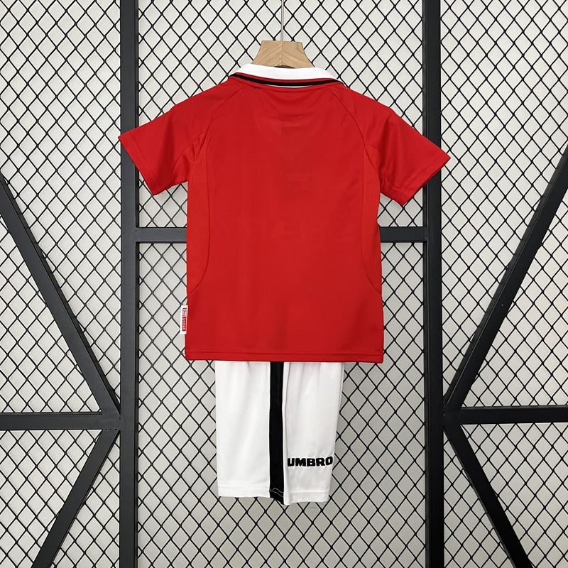 Conjunto Infantil Retrô - Manchester United 1999/00