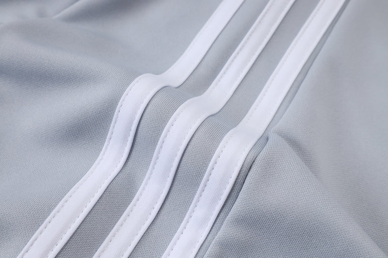 25/26 Conjunto Real Madrid 'Urban Purist' - Frio Zíper Longo - Branco