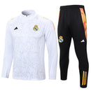 24/25 Conjunto Treino Real Madrid - Frio Zíper Curto - Branco com Laranja