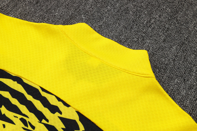 24/25 Conjunto Treino Borussia Dortmund - Frio Zíper Curto - Amarelo