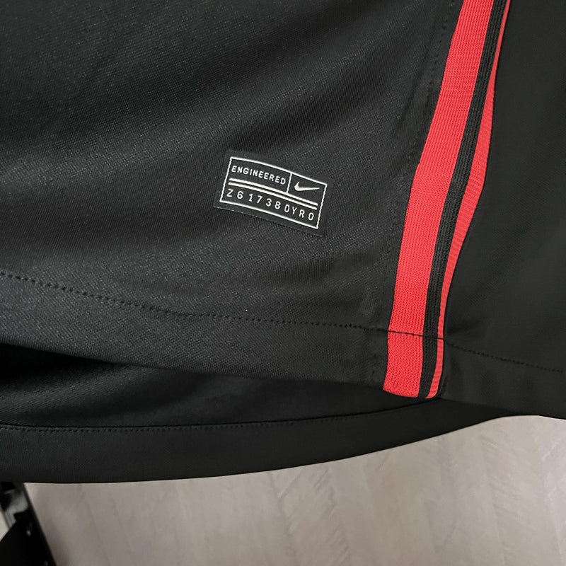 Camisa Frankfurt 2022/23 II Away - Torcedor - Preta