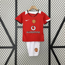 Conjunto Infantil Retrô - Manchester United 2005/06 I Home