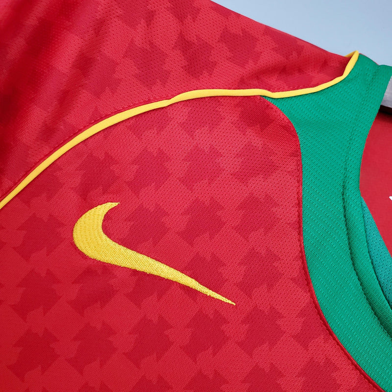 Camisa Retrô Portugal 2004 I Home - Nike