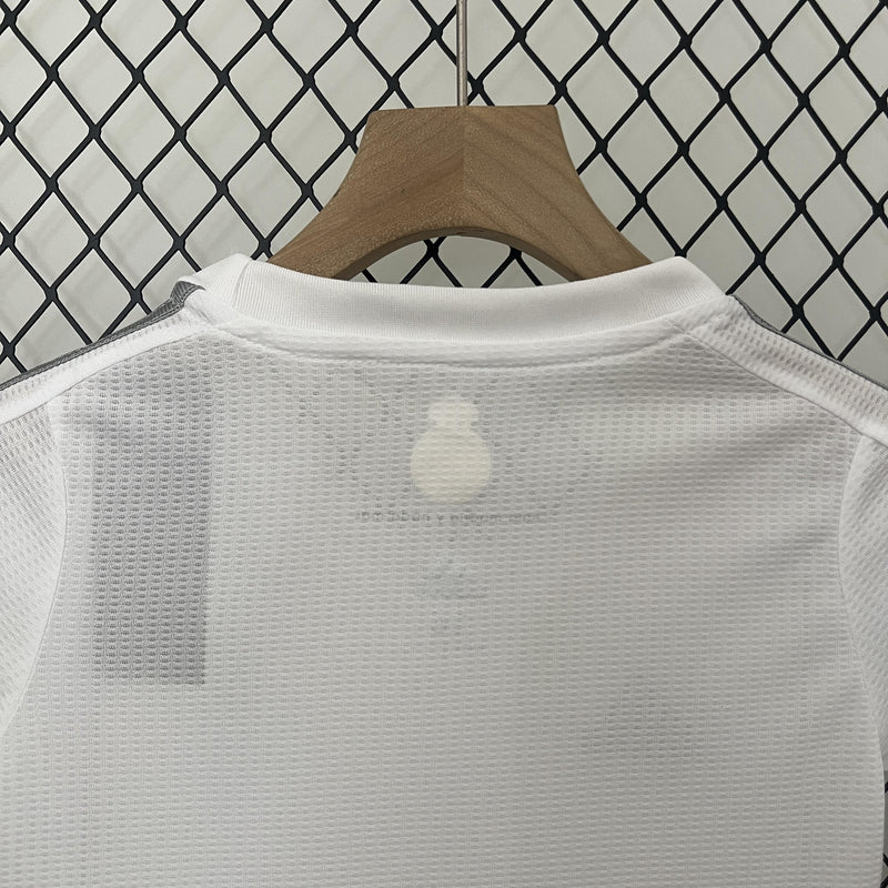 Conjunto Infantil Retrô - Real Madrid 2015/16 I Home