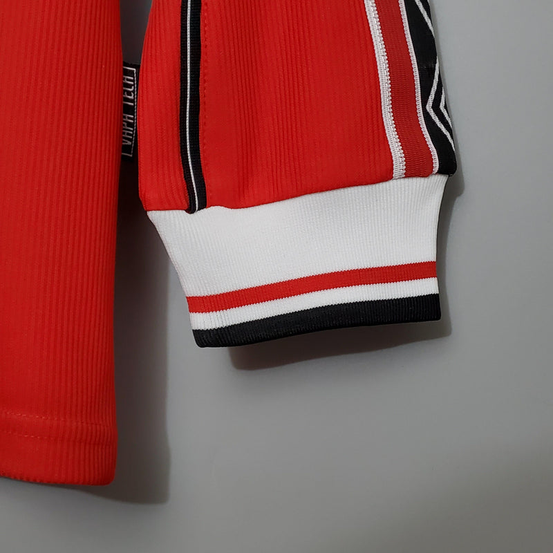 Camisa Retrô Manchester United 1998/1999 I Home - Manga Longa Umbro