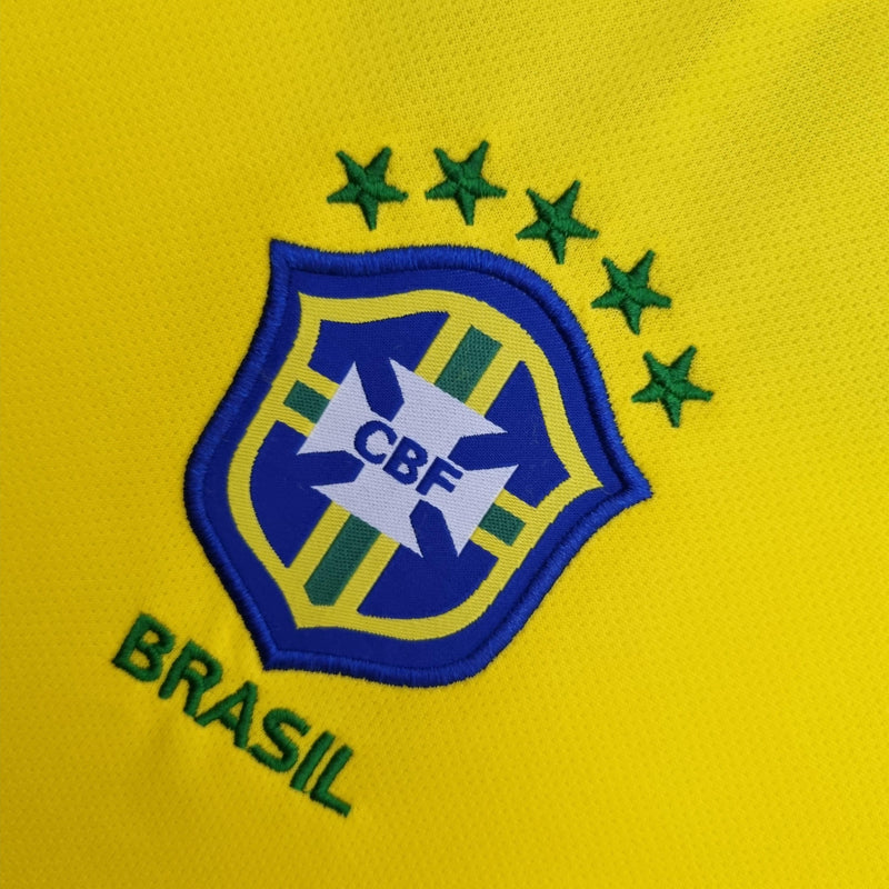 Camisa Retrô Brasil 2004/2006 I Home - Amarela - Nike