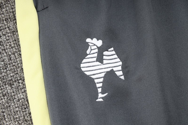 24/25 Conjunto Atlético Mineiro - Frio Zíper Curto - Cinza Escuro