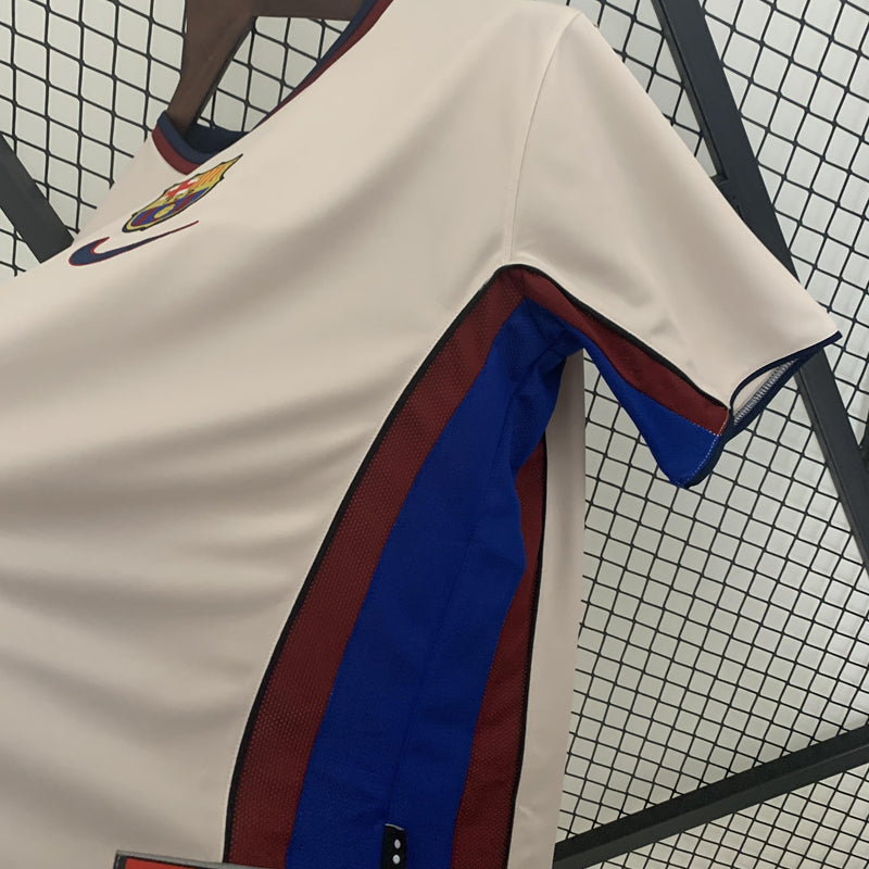 Camisa Retrô Barcelona 1998/1999 II Away - Bege - Nike
